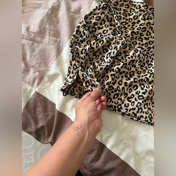 Forever 21 animal print tank crop top - Picture 3 of 5